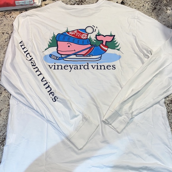 Vineyard vine hockey, three pack, long sleeve T-shirts in a size large - Picture 15 of 16